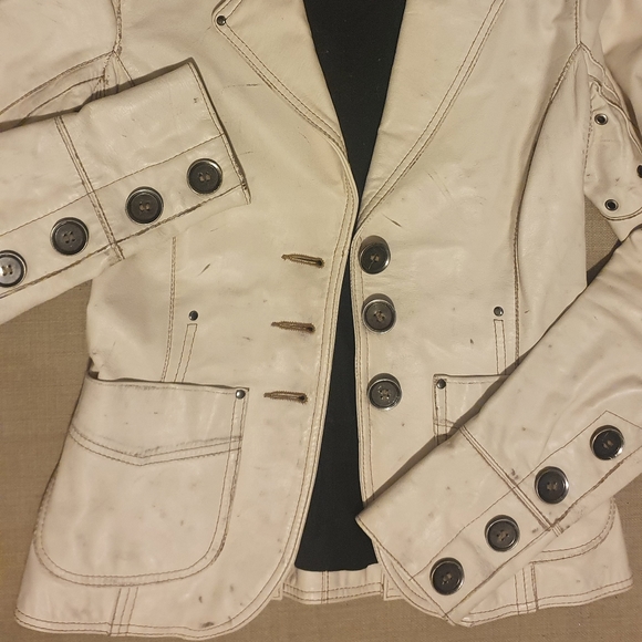 Danier Distressed Leather Jacket Limited Edition in Off-white XS - Picture 3 of 12